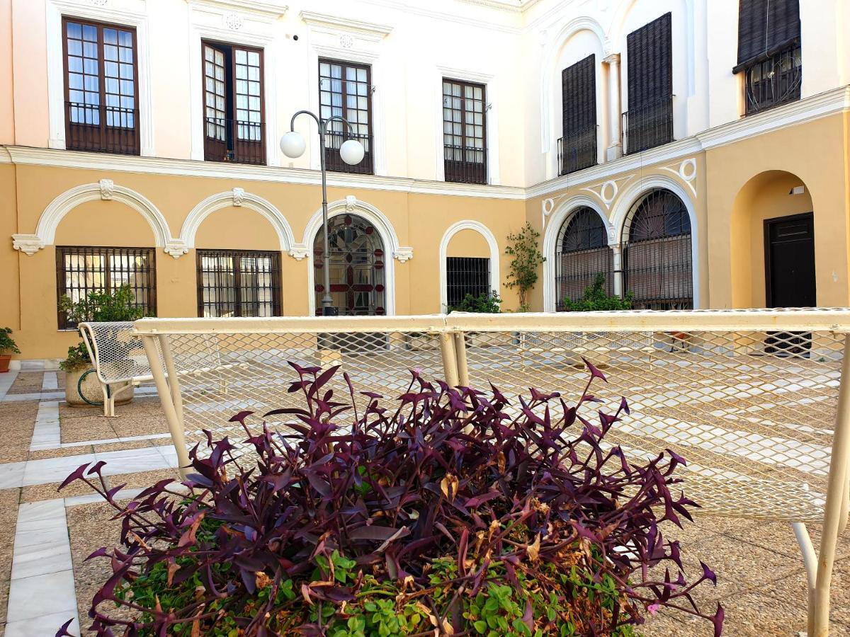 Sherryflat Palacio - Parking Jerez de la Frontera Bagian luar foto